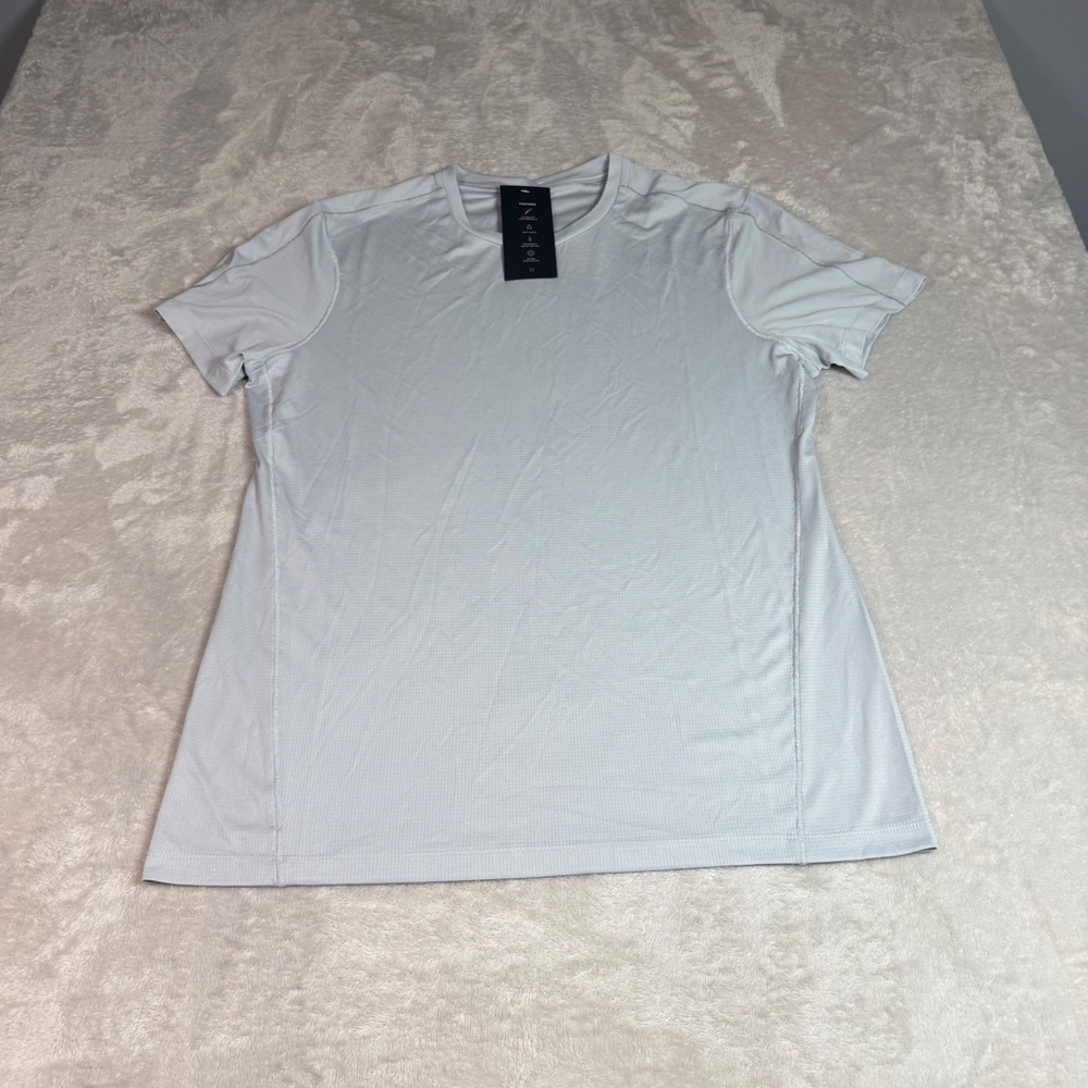 NWT Ten Thousand Mens Lightweight Tee M Light Grey Medium Athletic